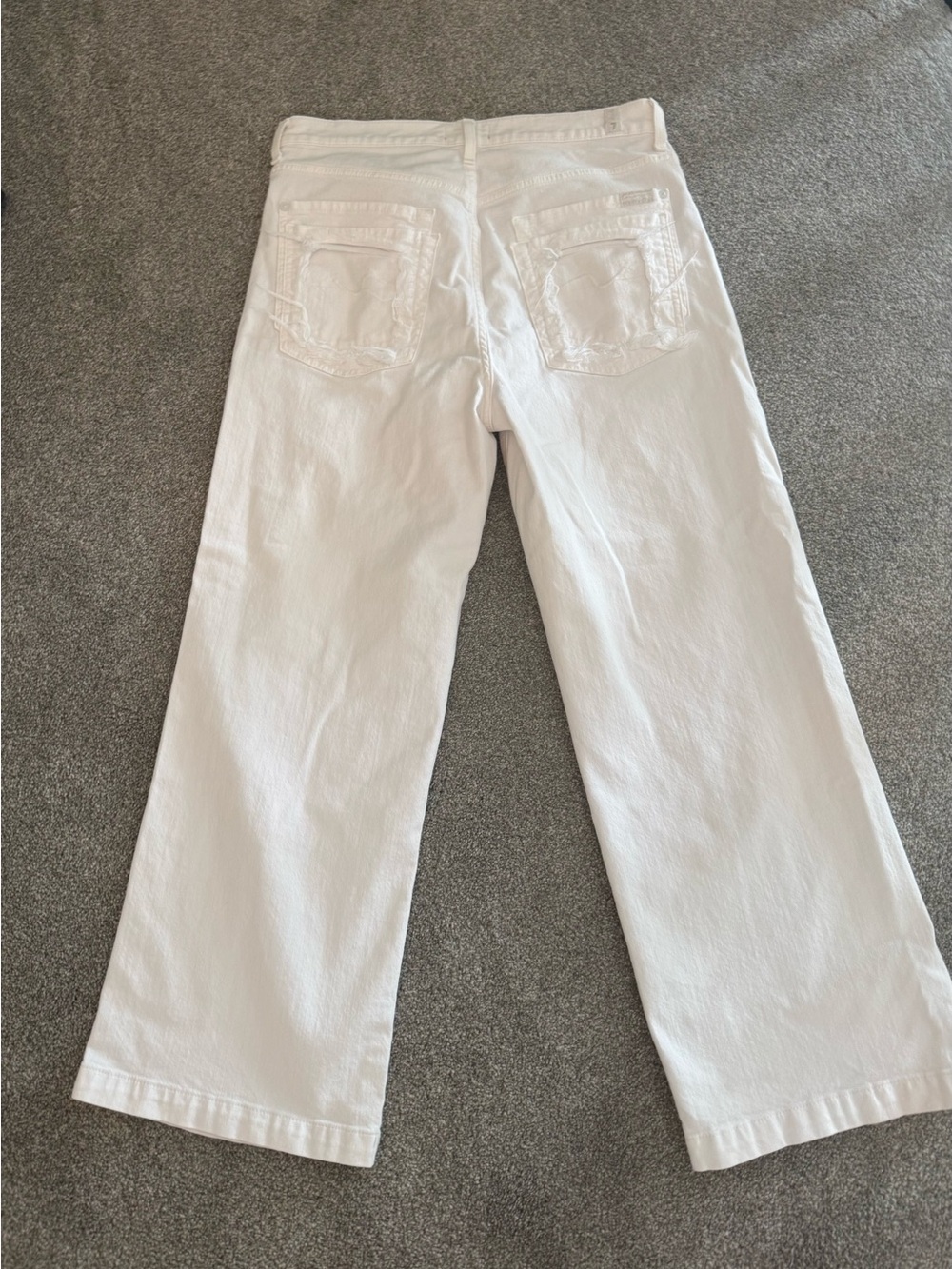 Premium 7 For All Mankind White Cropped Distressed Back-Pocket Jeans  Sz 31